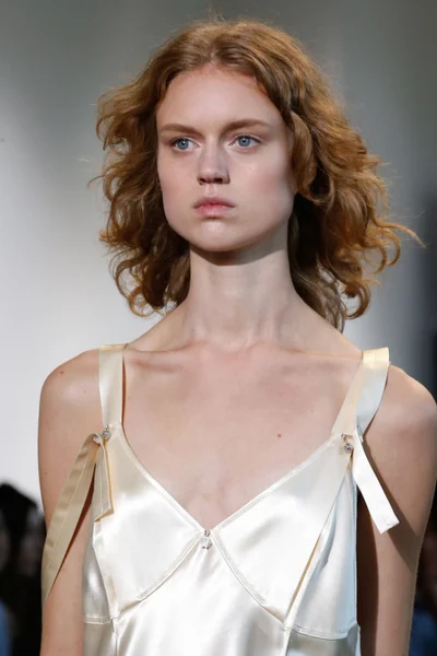 Look 1